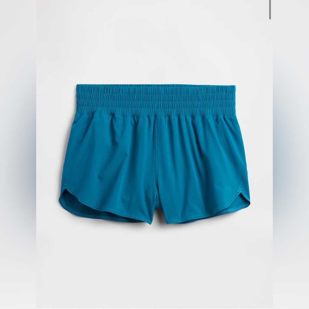 NWT GAP GapFit 3" Mid Rise Runaround Shorts - Picture 5 of 6
